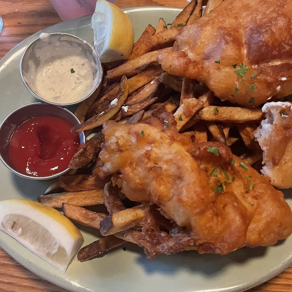 LU LU Craft Bar + Kitchen - Fish & Chips - Bars Near Me - Richland, Washington