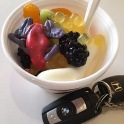 sweetFrog Premium Frozen Yogurt