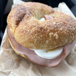 Breakfast bagel Breakfast bagel