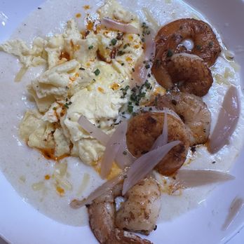 The Peach - Shrimp and grits - Breakfast & Brunch Near Me - Oakland, California