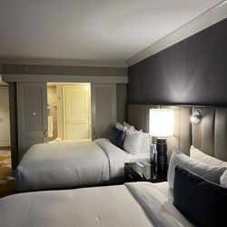 Fairmont Vancouver Airport