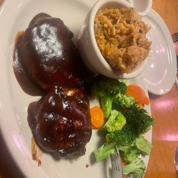 Texas Roadhouse - Bbq chicken, vegetables and rice - Steakhouses Near Me - Cartersville, Georgia