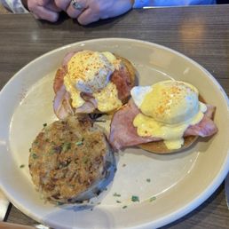 Ham Benedict III* and Hash Browns Ham Benedict III* and Hash Browns