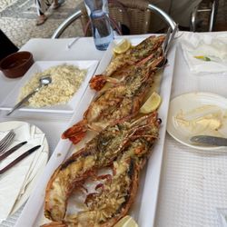 Marisqueira Rui - Grilled prawns - OMG yes