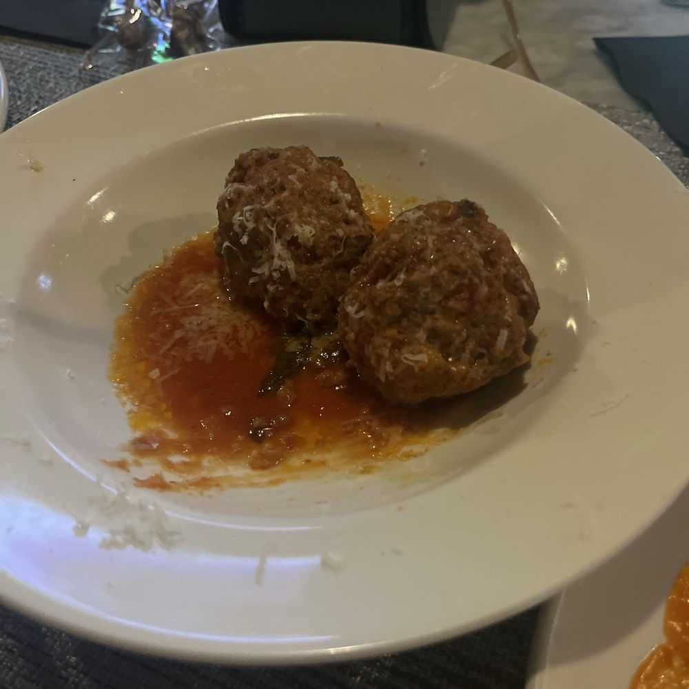 The Standard Restaurant - Spaghetti and meatballs - American Near Me - Toledo, Ohio The Standard Restaurant - Spaghetti and meatballs - American Near Me - Toledo, Ohio