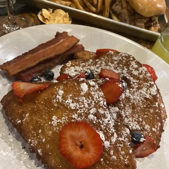 Smoke on Cherry Street - French toast and wonderful fruit cup - New American Near Me - Tulsa, Oklahoma