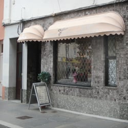 Headquarters Unisex Hair Salon - Headquarters Unisex Hair Salon, Bridgend