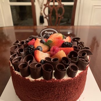 Paris Baguette - Red Velvet Soft Creme Cake - Bakeries Near Me - Lewisville, Texas Paris Baguette - Red Velvet Soft Creme Cake - Bakeries Near Me - Lewisville, Texas