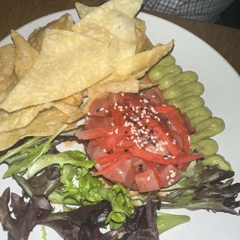 Crave Kitchen & Cocktails - New American Near Me - Mount Pleasant, South Carolina
