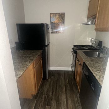 Towneplace Suites Minneapolis-St Paul Airport Eagan - Both sides of the kitchen - Hotels Near Me - Eagan, Minnesota
