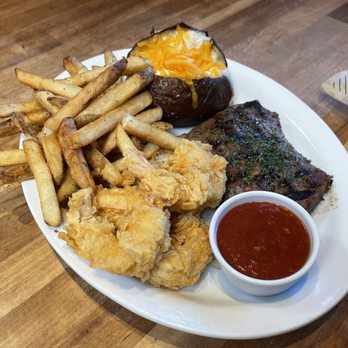 Cheddar's Scratch Kitchen - Top Sirloin Steak & Shrimp $18.79 - American Near Me - Lansing, Michigan