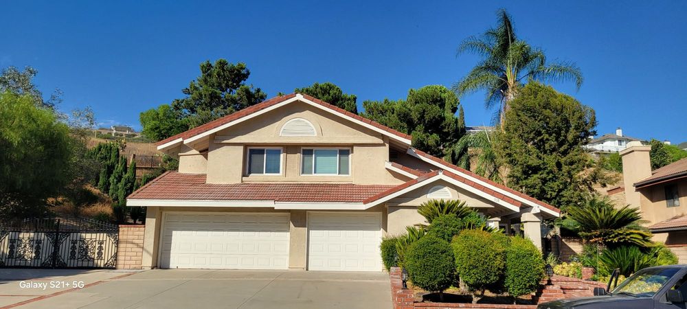 Slide of Joel Gomez Roofing Solution Orange County