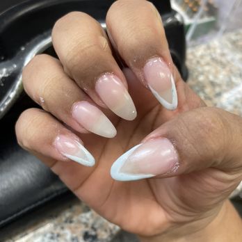 Hot Nails & Spa - My other hand. - Nail Salons Near Me - Destin, Florida