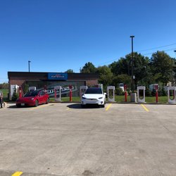Tesla Supercharger - Strongsville