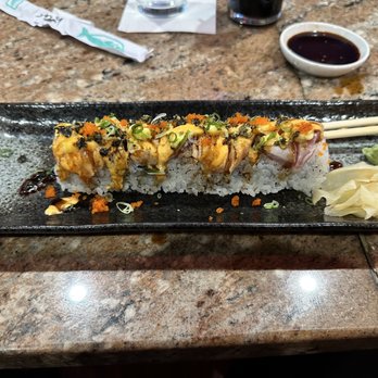 Kobe Sushi - Corey Roll (Spicy Salmon, Spicy tuna, Avocado inside, tuna, salmon on top, seared with chefs special sauce. - Japanese Near Me - New City, New York Kobe Sushi - Corey Roll (Spicy Salmon, Spicy tuna, Avocado inside, tuna, salmon on top, seared with chefs special sauce. - Japanese Near Me - New City, New York