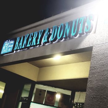 Cake Among Us - Outside - Desserts Near Me - Rancho Cucamonga, California