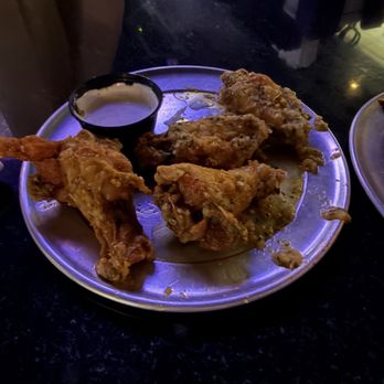 Pluckers Wing Bar - Greenville - Garlic Parmesan - Chicken Wings Near Me - Dallas, Texas Pluckers Wing Bar - Greenville - Garlic Parmesan - Chicken Wings Near Me - Dallas, Texas