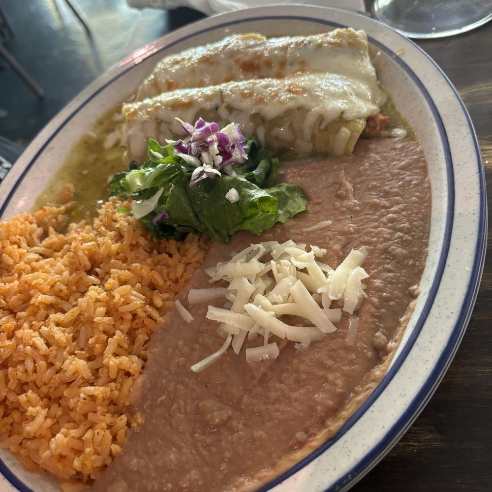 Enchiladas de Pollo Plato