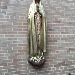 Sacred Heart Church - Courtyard