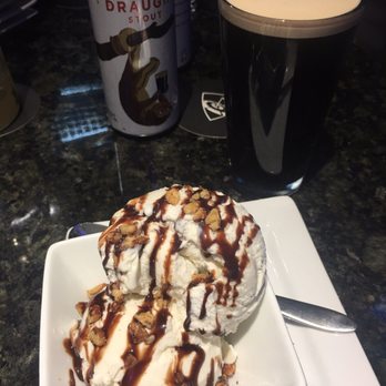 Topgolf - Icecream sundae - New American Near Me - Orlando, Florida