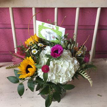 The Ruffly Rose - Beautiful Birthday Bouquet! - Florists Near Me - Denver, Colorado The Ruffly Rose - Beautiful Birthday Bouquet! - Florists Near Me - Denver, Colorado