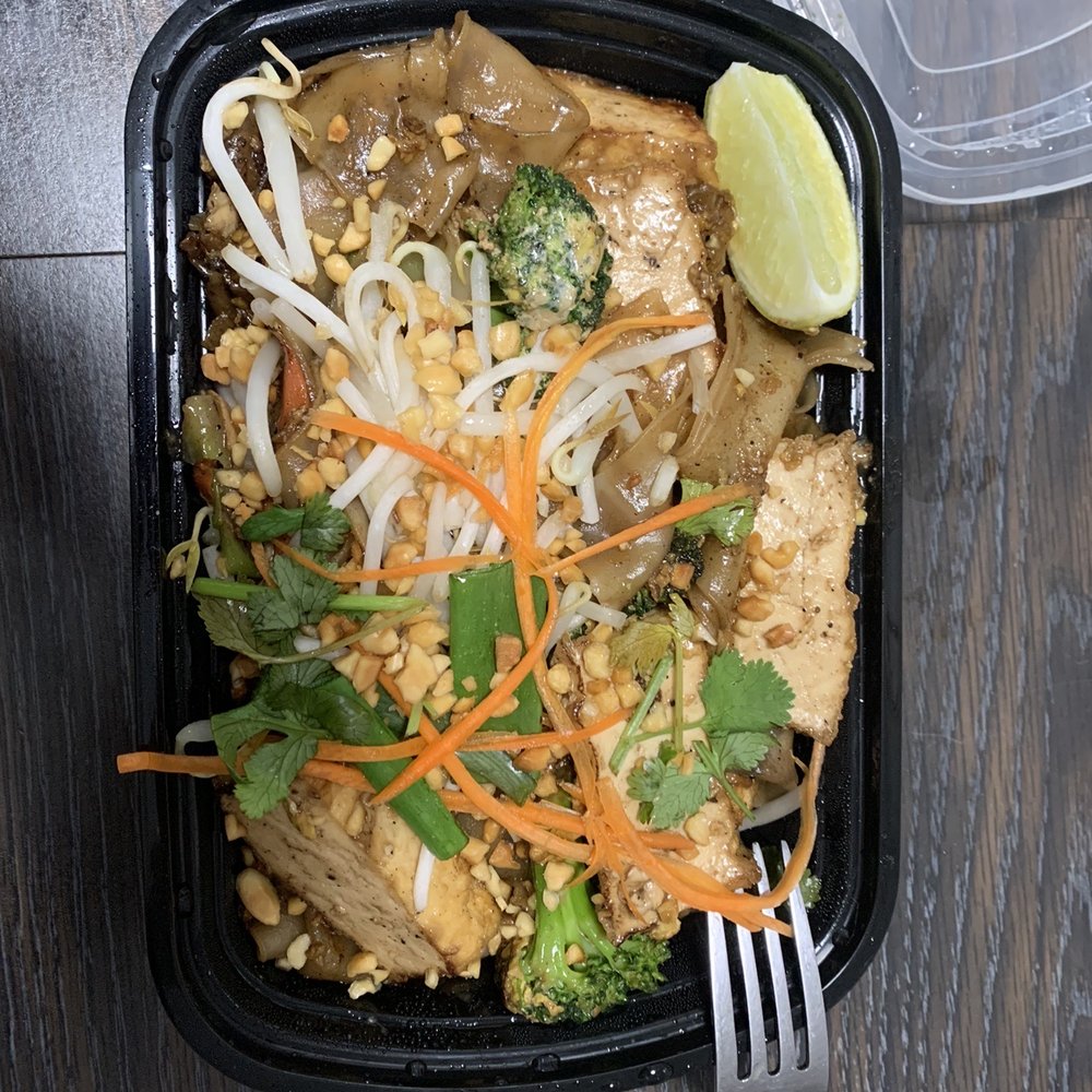 Thai Sky Kitchen - Pad see ew w tofu - Thai Near Me - Portland, Oregon Thai Sky Kitchen - Pad see ew w tofu - Thai Near Me - Portland, Oregon
