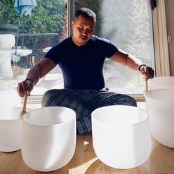 Mindful Mystic - Me learning crystal singing bowls at Michelle Kellogg's place !  So honored to be her student !