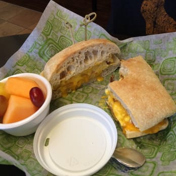 Courtyard by Marriott Bakersfield - Good breakfast. - Hotels Near Me - Bakersfield, California