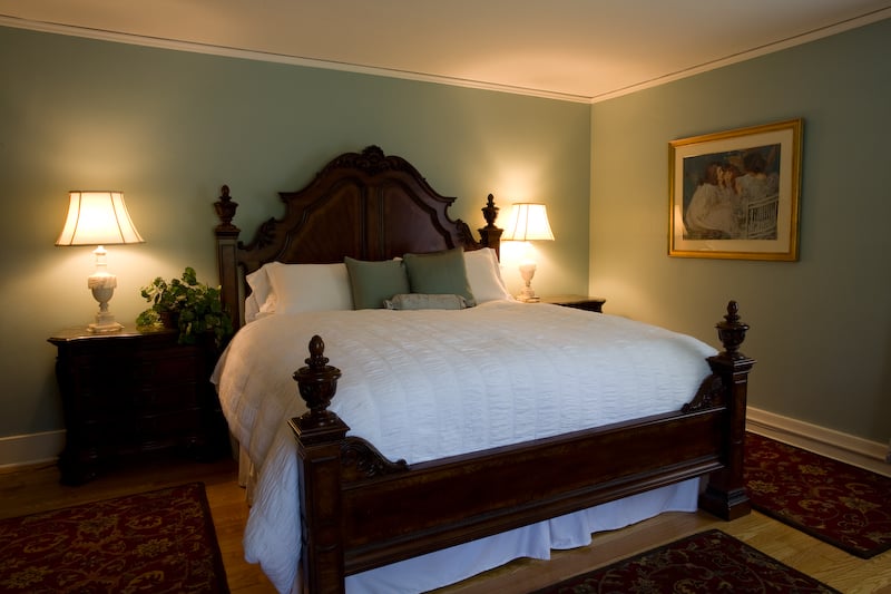 FARNAM GUEST HOUSE CLOSED 25 Photos & 10 Reviews 616 Prospect St