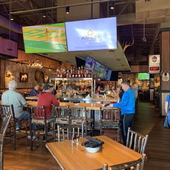Twin Peaks - Bar - Sports Bars Near Me - Kansas City, Missouri Twin Peaks - Bar - Sports Bars Near Me - Kansas City, Missouri