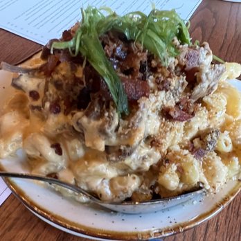 Daily Gather - Mac and cheese with brisket - Breakfast & Brunch Near Me - Houston, Texas Daily Gather - Mac and cheese with brisket - Breakfast & Brunch Near Me - Houston, Texas