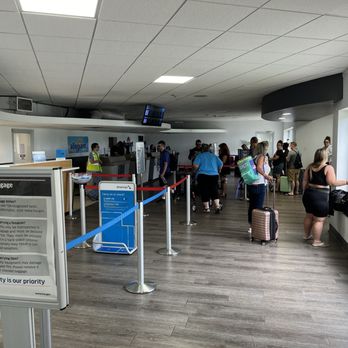 Allegiant Air - Checking in - Airlines Near Me - Clearwater, Florida