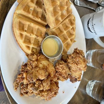 Breakfast House - CHICKEN WAFFLES - Breakfast & Brunch Near Me - Chicago, Illinois