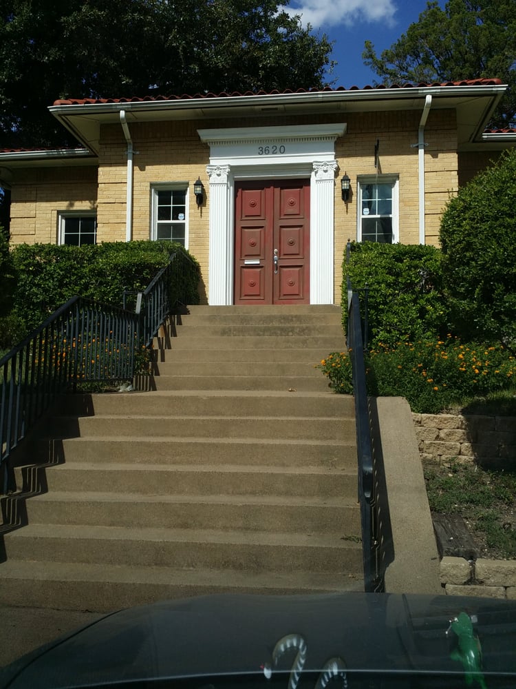 TOBY PETRO, DDS Updated September 2024 15 Reviews 3620 Fairmount