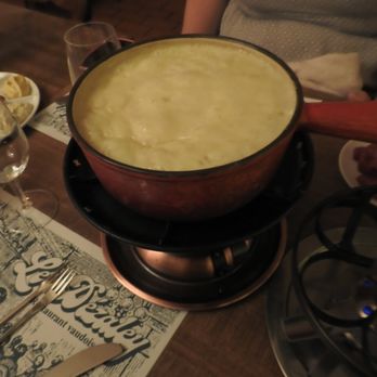 Le Dézaley - Cheese fondue - was pretty good - Fondue Near Me - Zürich, ZH Le Dézaley - Cheese fondue - was pretty good - Fondue Near Me - Zürich, ZH