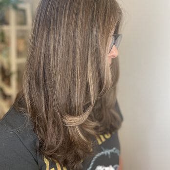 Bravo Salon - Partial blonde highlights - Hair Salons Near Me - Pasadena, California Bravo Salon - Partial blonde highlights - Hair Salons Near Me - Pasadena, California