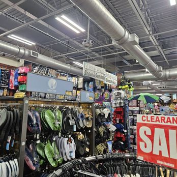 Alvin's Island #758 - Souvenir Shops Near Me - Sarasota, Florida