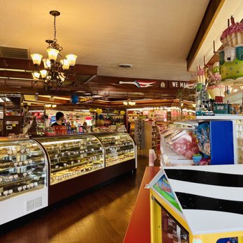 Goody Goody Gumdrop - Chocolatiers & Shops Near Me - Wisconsin Dells, Wisconsin