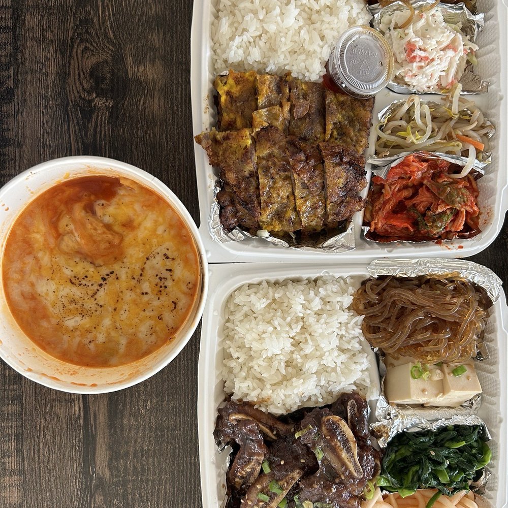 Kalbi plate, meat jun plate, spicy rice cake with cheese Kalbi plate, meat jun plate, spicy rice cake with cheese