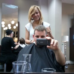 Champu-Friseure - Bianca von Champu-Friseure schneidet meine Haare in ihrem Salon in Düsseldorf-Derendorf