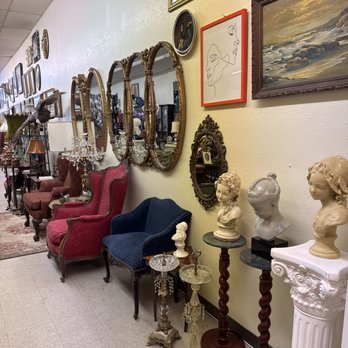 Rasputin’s Curiosities - Antiques Near Me - El Paso, Texas Rasputin’s Curiosities - Antiques Near Me - El Paso, Texas