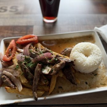 Peru's Taste - Beef Saltado (lomo saltado) - Peruvian Near Me - Northridge, California Peru's Taste - Beef Saltado (lomo saltado) - Peruvian Near Me - Northridge, California
