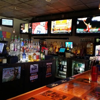 Bathtub Billy's Sports Bar - Bar restaurant in Rochester, NY