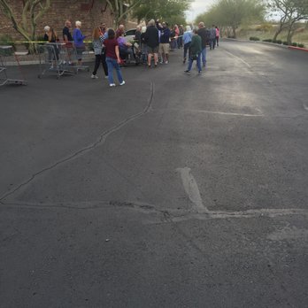 Costco - Outside lines waiting to enter. - Wholesale Stores Near Me - Chandler, Arizona Costco - Outside lines waiting to enter. - Wholesale Stores Near Me - Chandler, Arizona