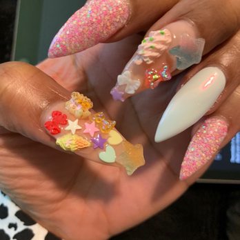 Nailmax - Nail Salons Near Me - Johnston, Rhode Island