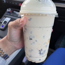 Atomic Burger - Peanut Butter Chocolate Chip Shake