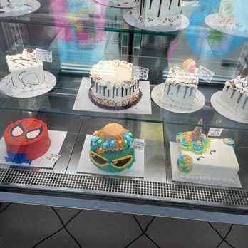 Baskin-Robbins - Cakes - Ice Cream & Frozen Yogurt Near Me - Redmond, Washington Baskin-Robbins - Cakes - Ice Cream & Frozen Yogurt Near Me - Redmond, Washington