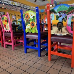 El Tapatio - Cool chairs