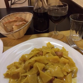 Osteria La Piana - Free cold bread, wine and carbonara - Bistros Near Me - Siena, SI Osteria La Piana - Free cold bread, wine and carbonara - Bistros Near Me - Siena, SI