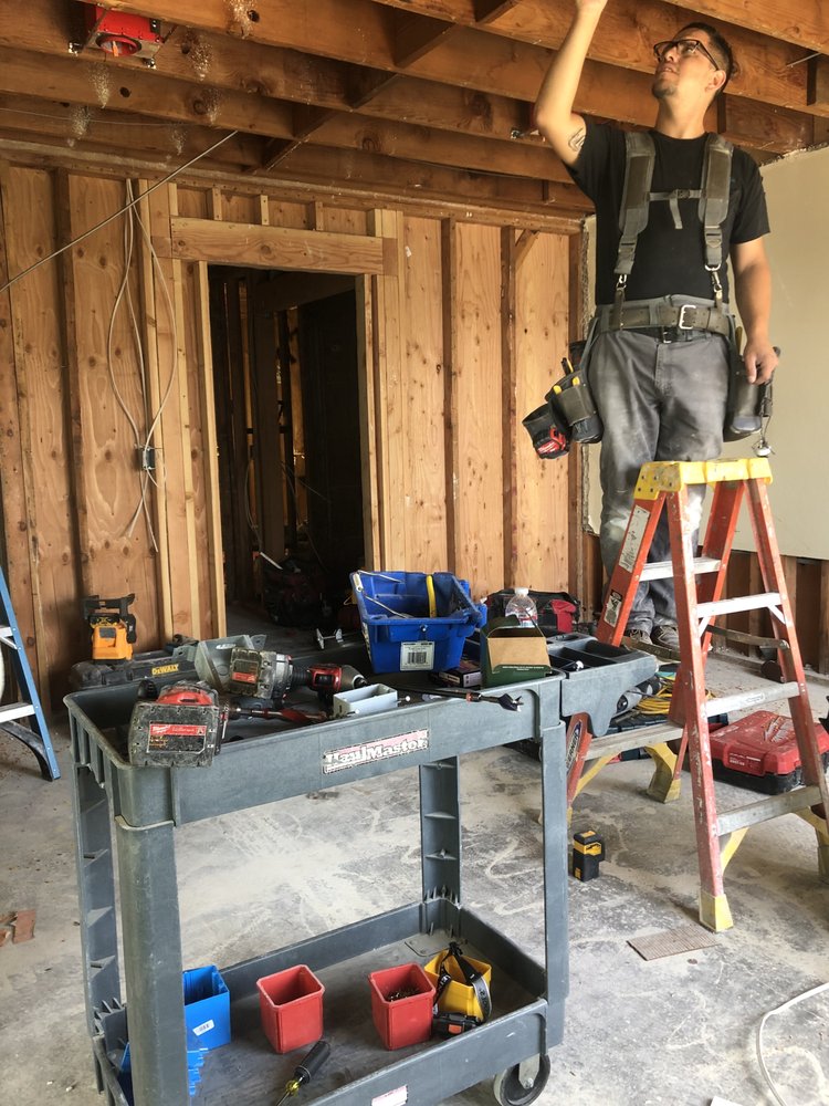 Slide of Elite Electrical Contractors